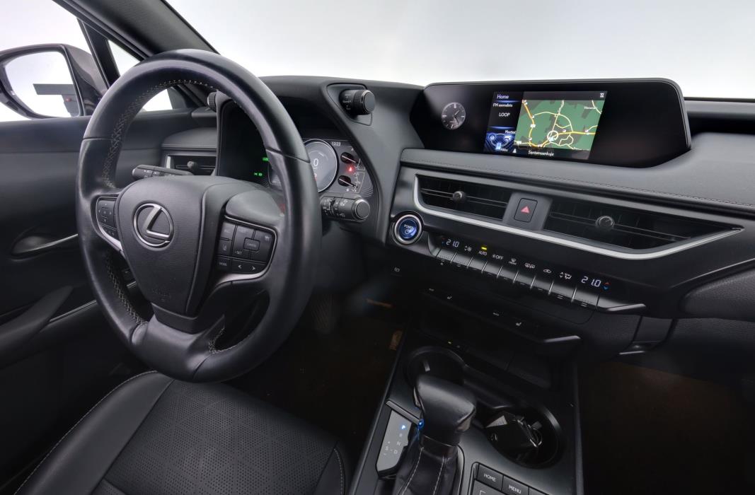 Lexus UX 2019