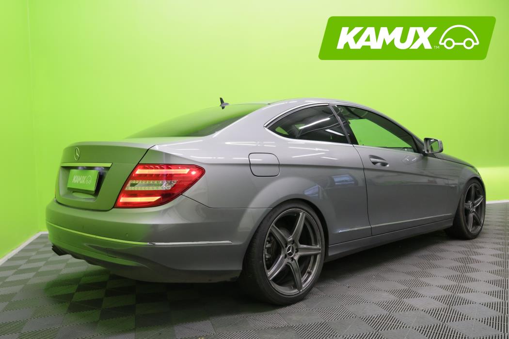 Mercedes-Benz C 2011