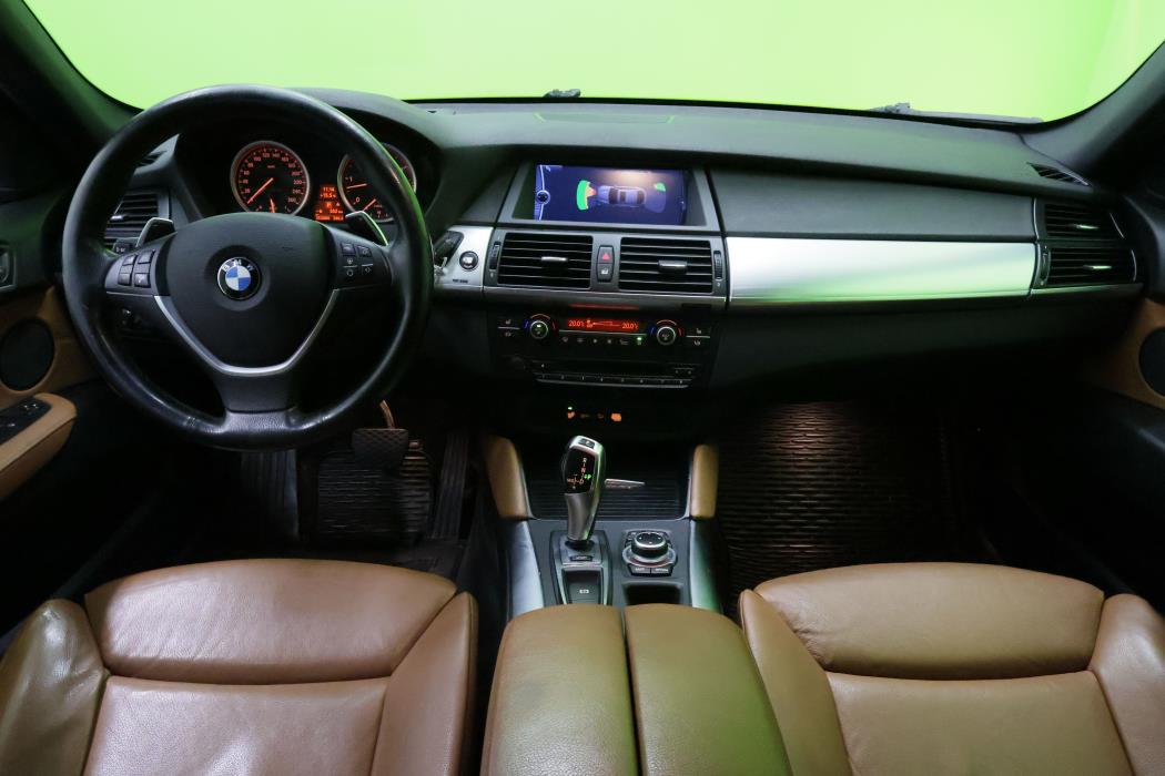 BMW X6 2012