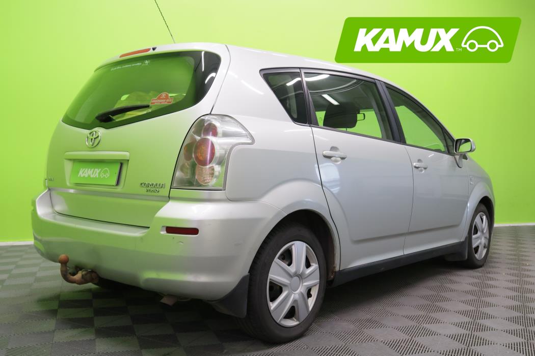 Toyota Corolla Verso 2004