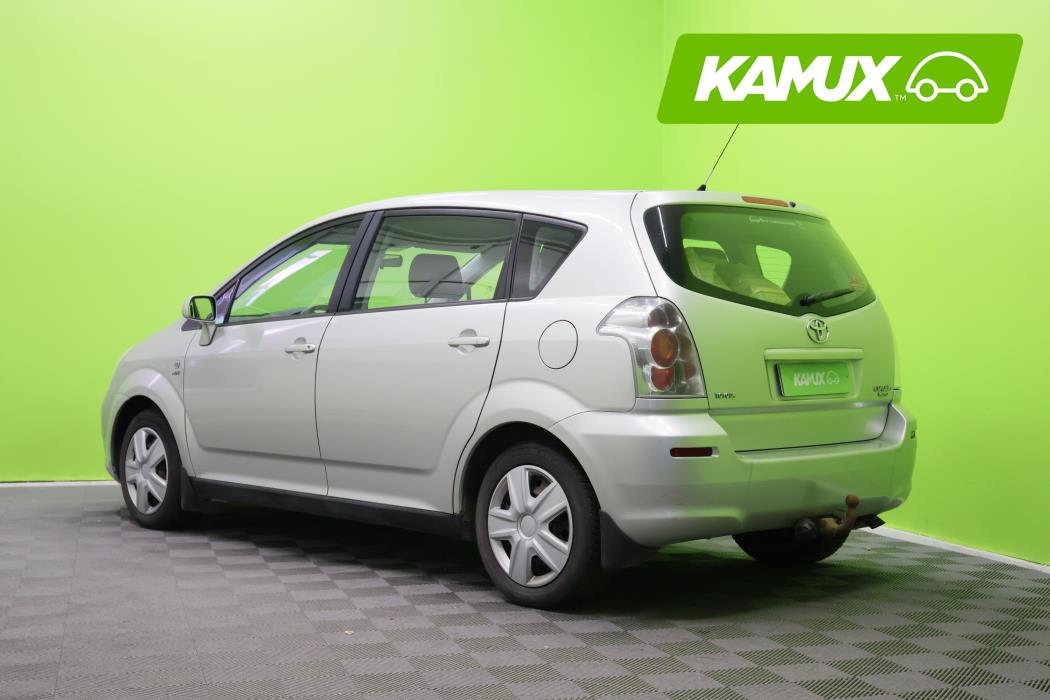 Toyota Corolla Verso 2004