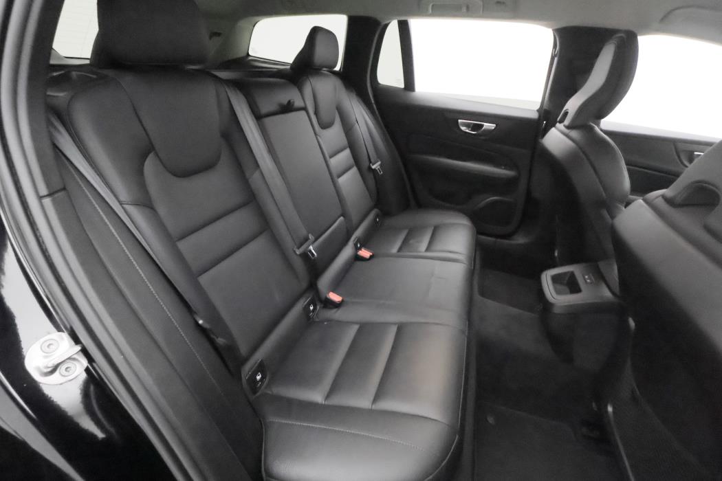 Volvo V60 Cross Country 2022