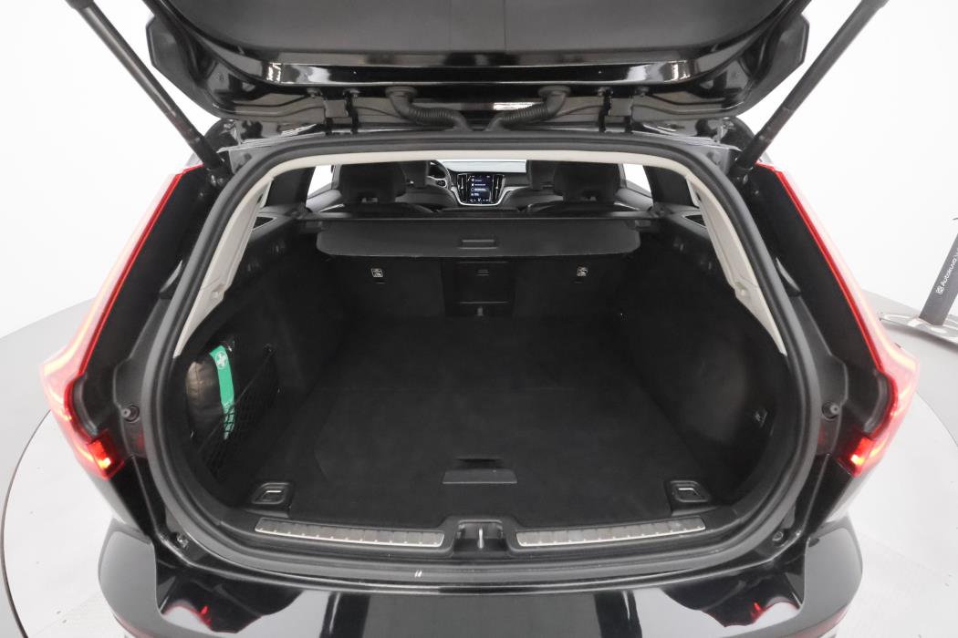 Volvo V60 Cross Country 2022
