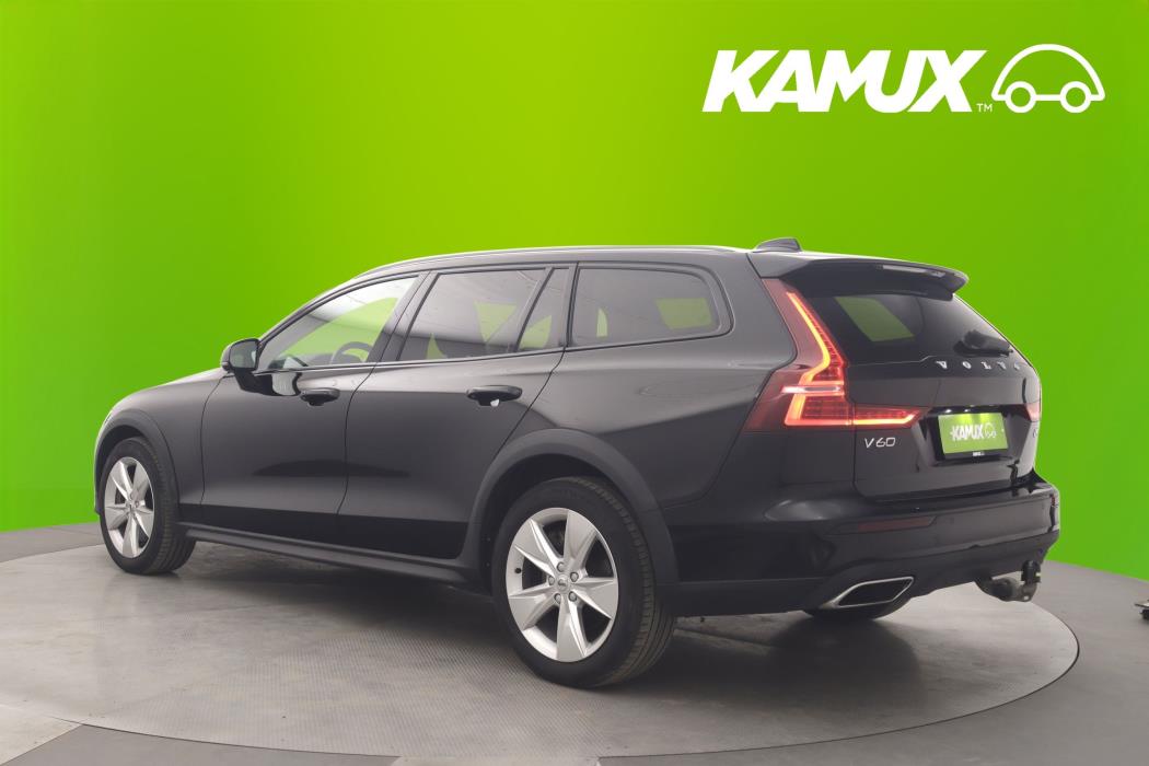 Volvo V60 Cross Country 2022