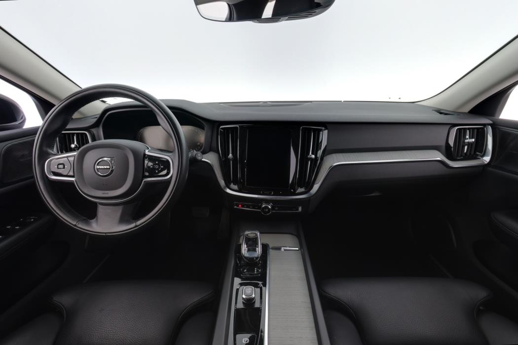 Volvo V60 2022