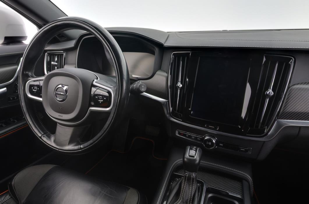 Volvo V90 Cross Country 2018