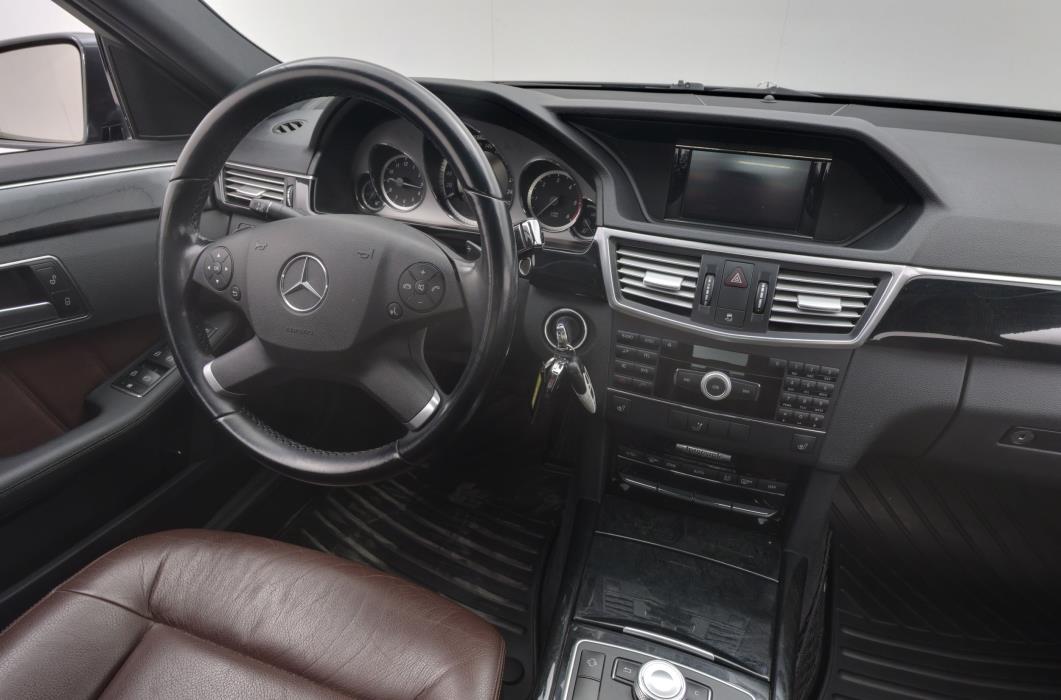Mercedes-Benz E 2010