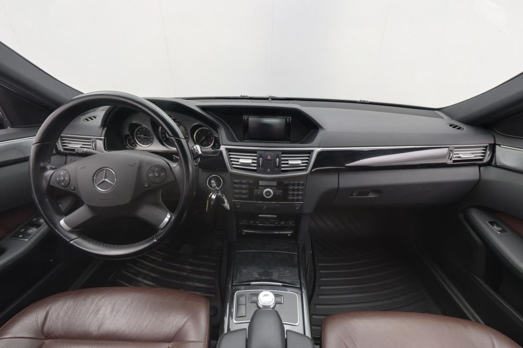 Mercedes-Benz E 2010