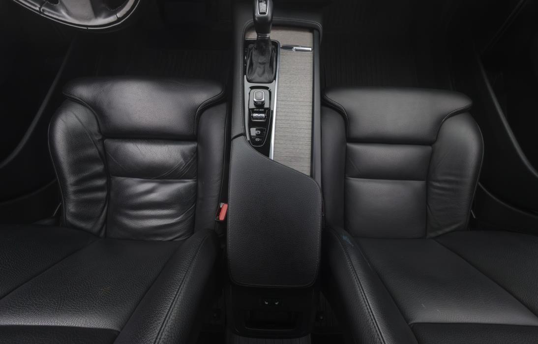 Volvo V90 Cross Country 2021