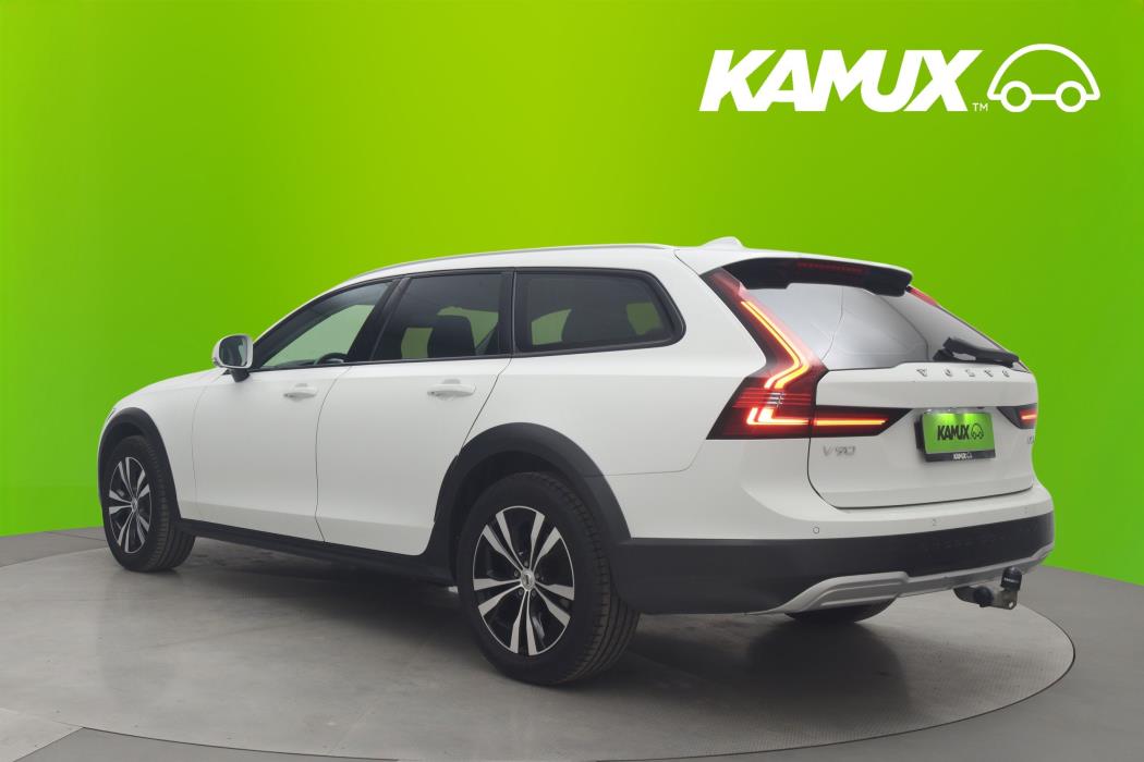 Volvo V90 Cross Country 2021