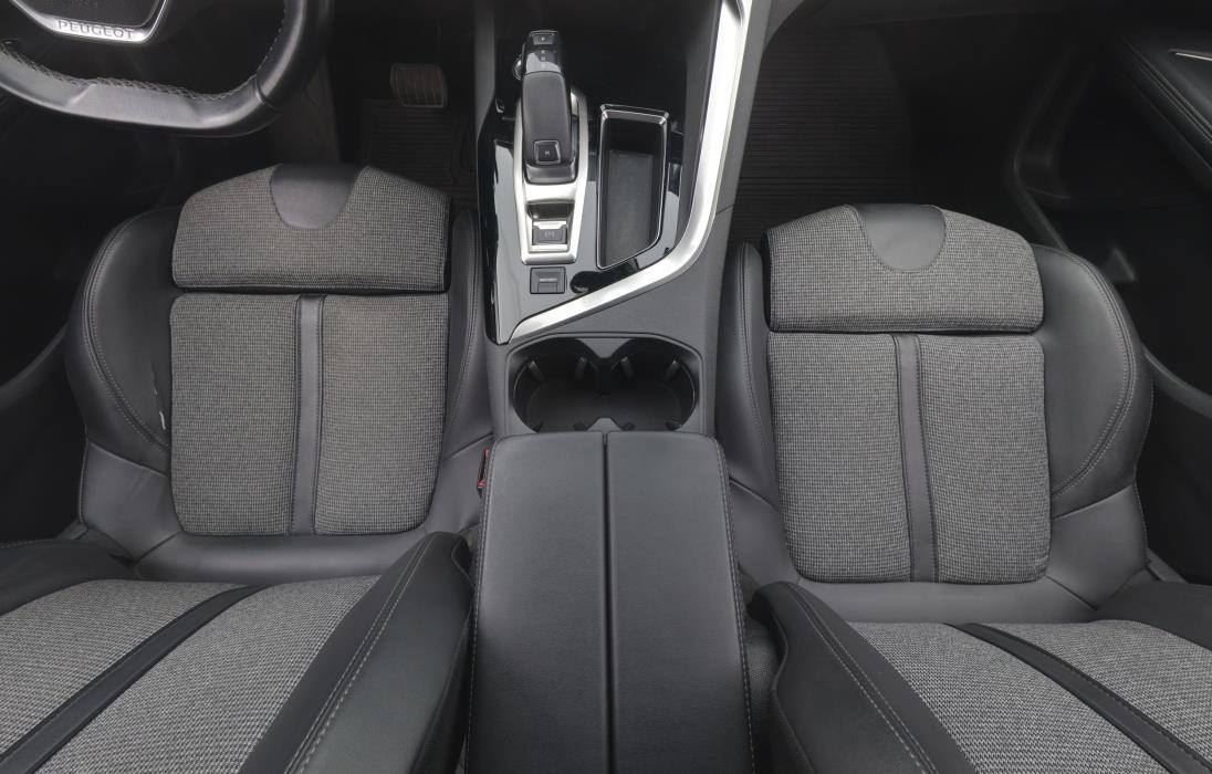 Peugeot 5008 2019