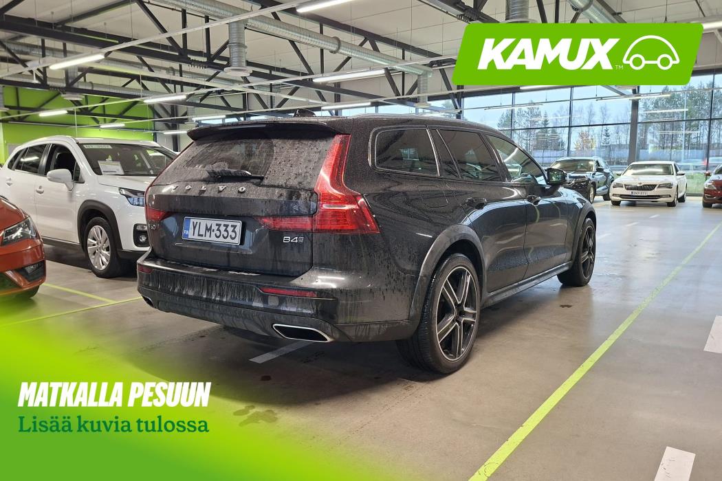 Volvo V60 Cross Country 2022