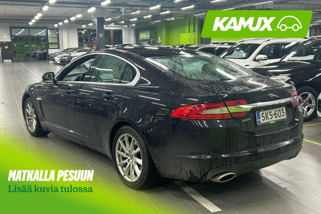 Jaguar XF 2012