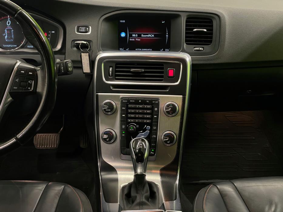 Volvo V60 2015