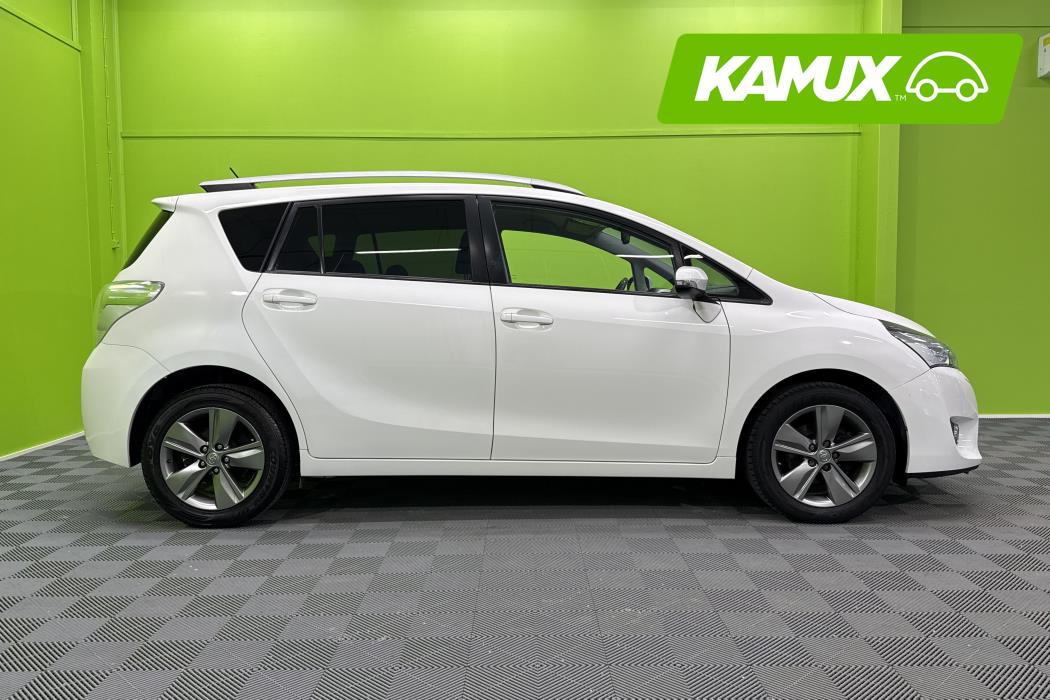 Toyota Verso 2015