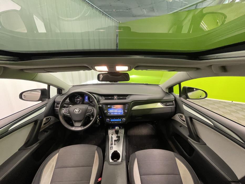 Toyota Avensis 2016