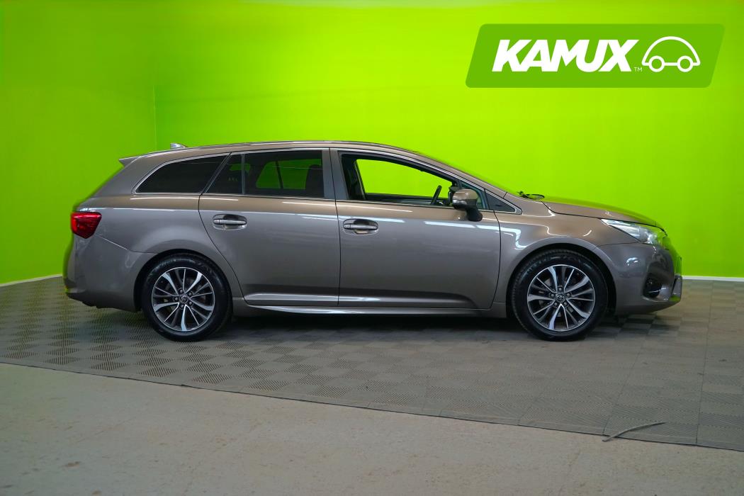 Toyota Avensis 2016