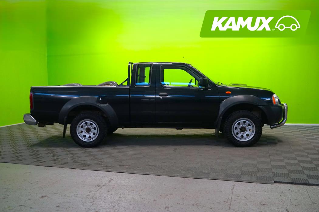 Nissan King Cab 2003