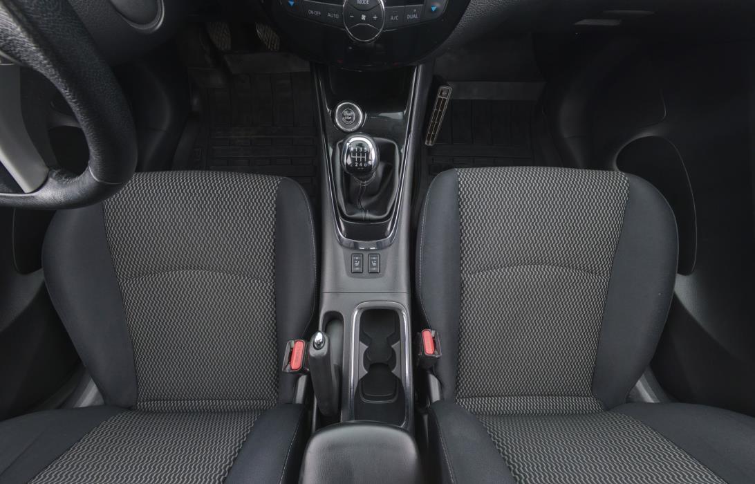 Nissan Pulsar 2015