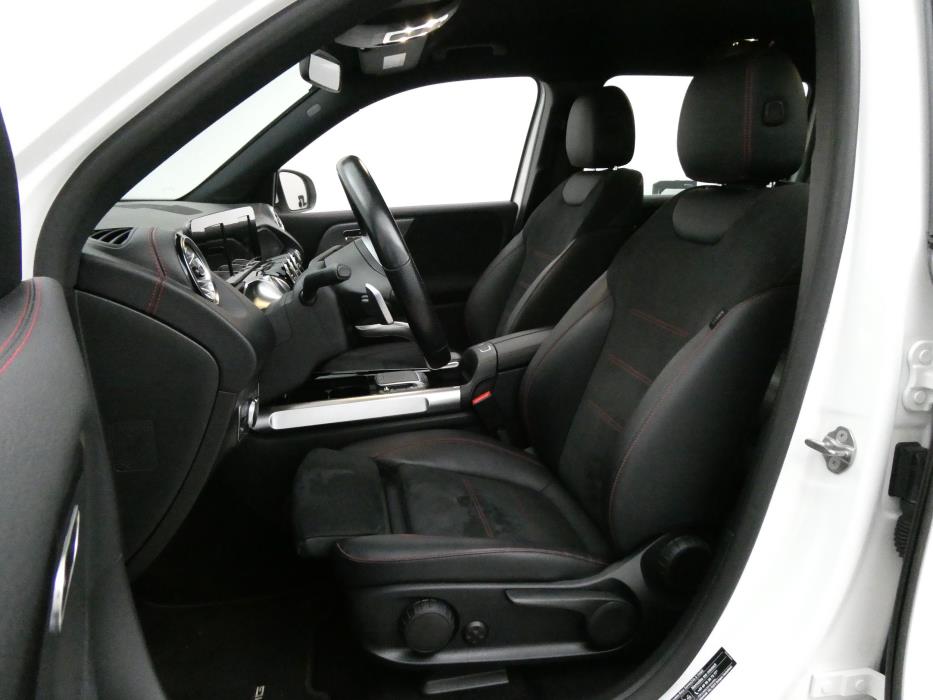 Mercedes-Benz EQB 2022