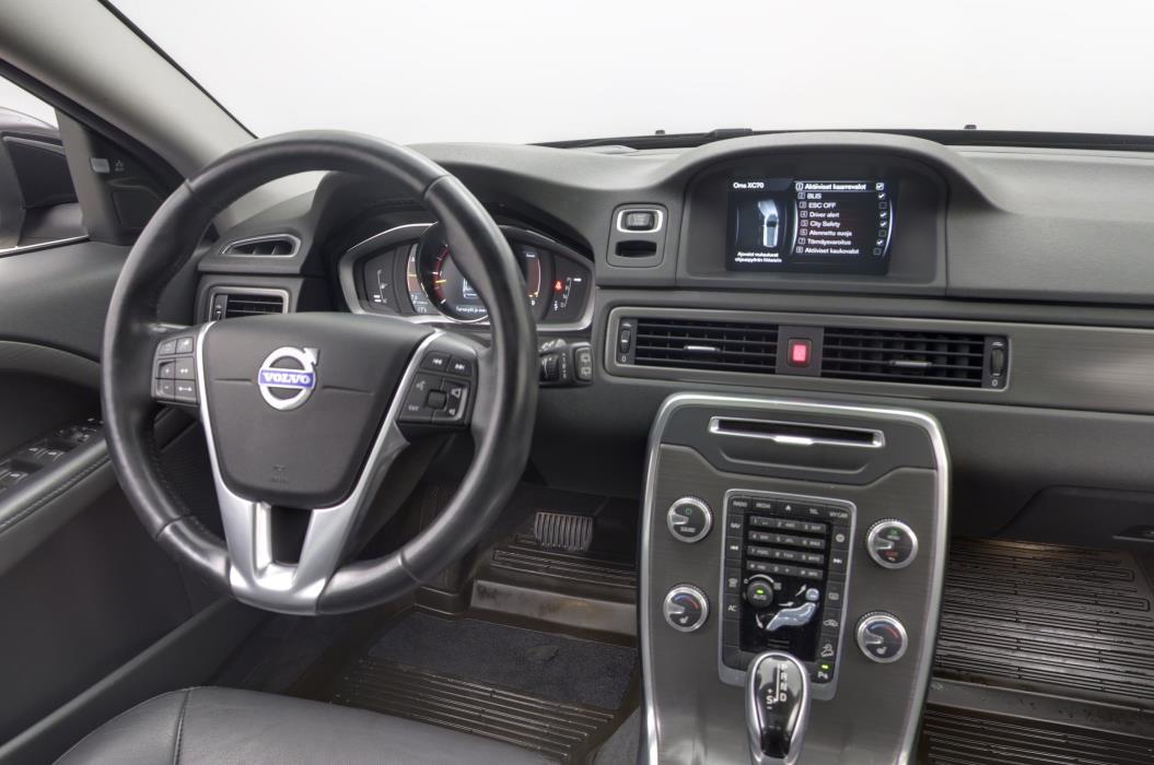 Volvo XC70 2015
