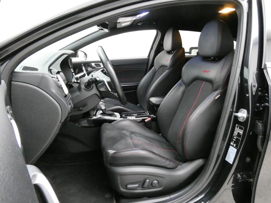 Kia ProCeed 2021