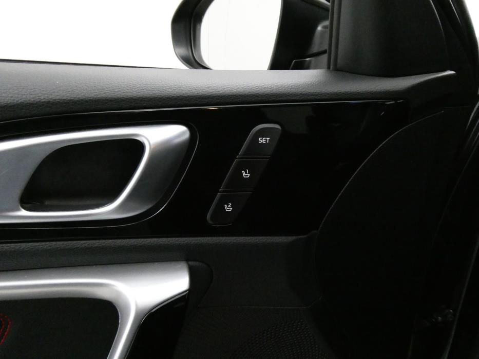 Kia ProCeed 2021