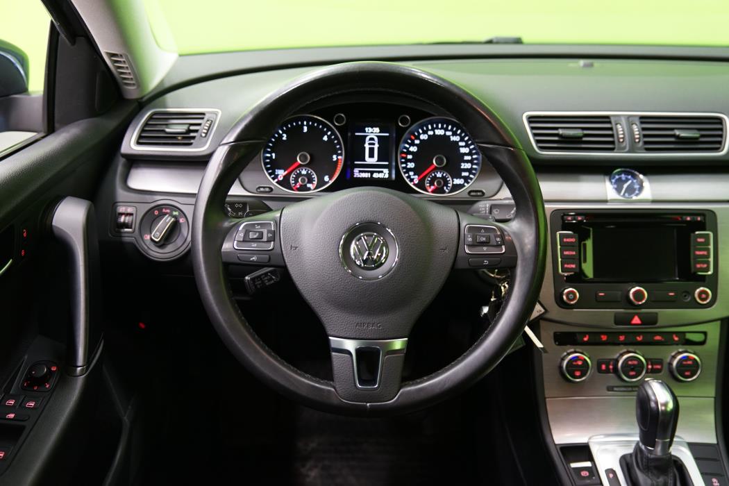 Volkswagen Passat 2013