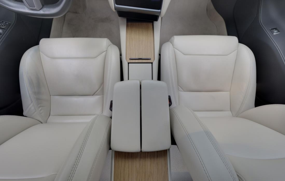 Tesla Model S 2018