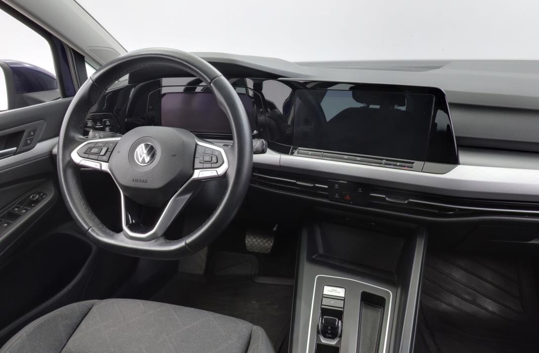 Volkswagen Golf 2021