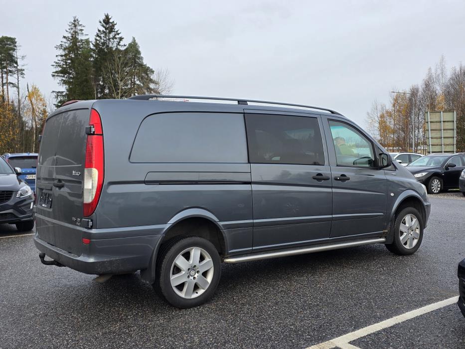 Mercedes-Benz Vito 2012