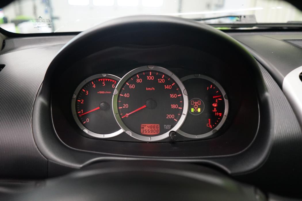 Mitsubishi L200 2013