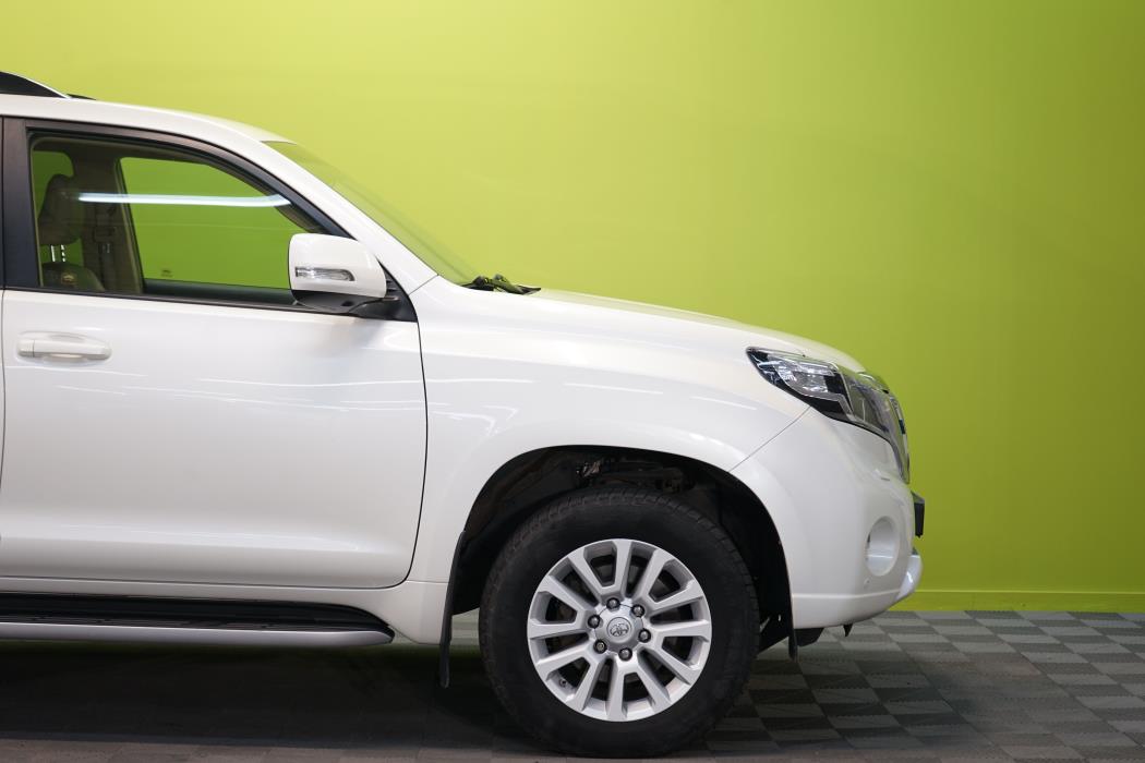 Toyota Land Cruiser 2016