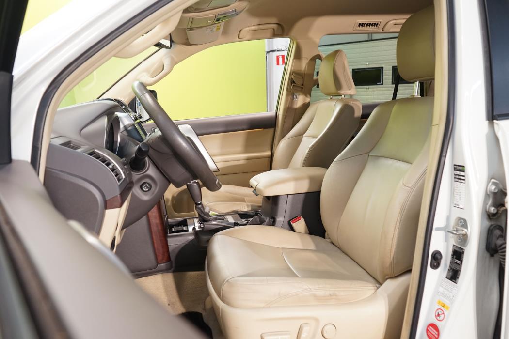 Toyota Land Cruiser 2016