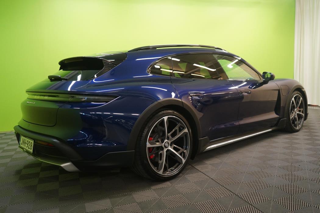 Porsche Taycan 2022