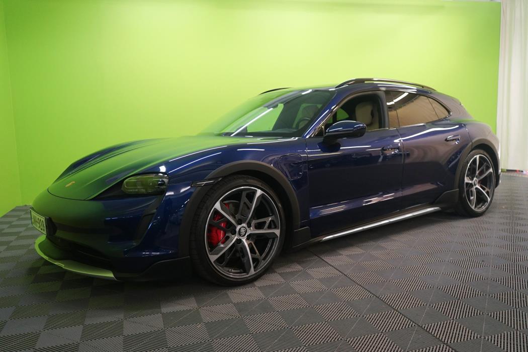 Porsche Taycan 2022