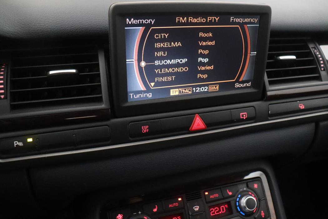 Audi A8 2003
