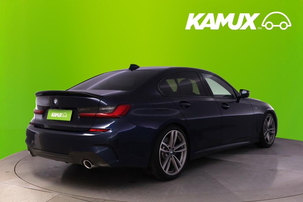 BMW 330 2019