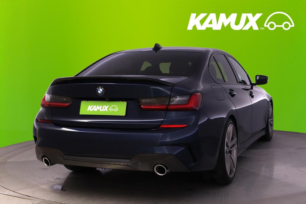 BMW 330 2019