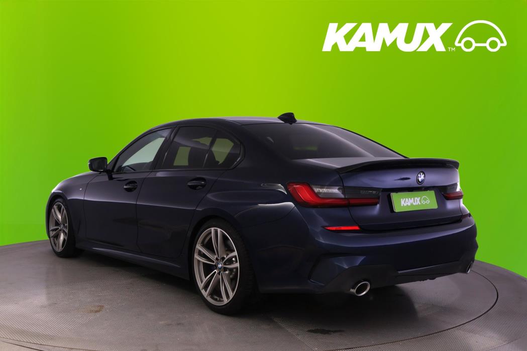 BMW 330 2019