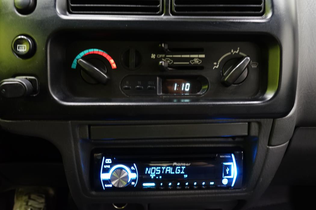 Mitsubishi L200 2003