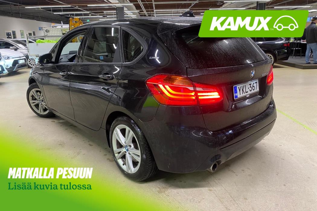 BMW 225 2019