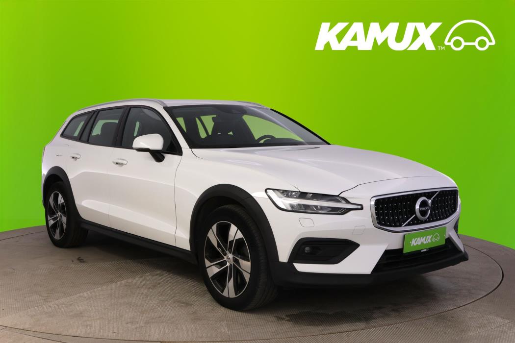 Volvo V60 Cross Country 2021