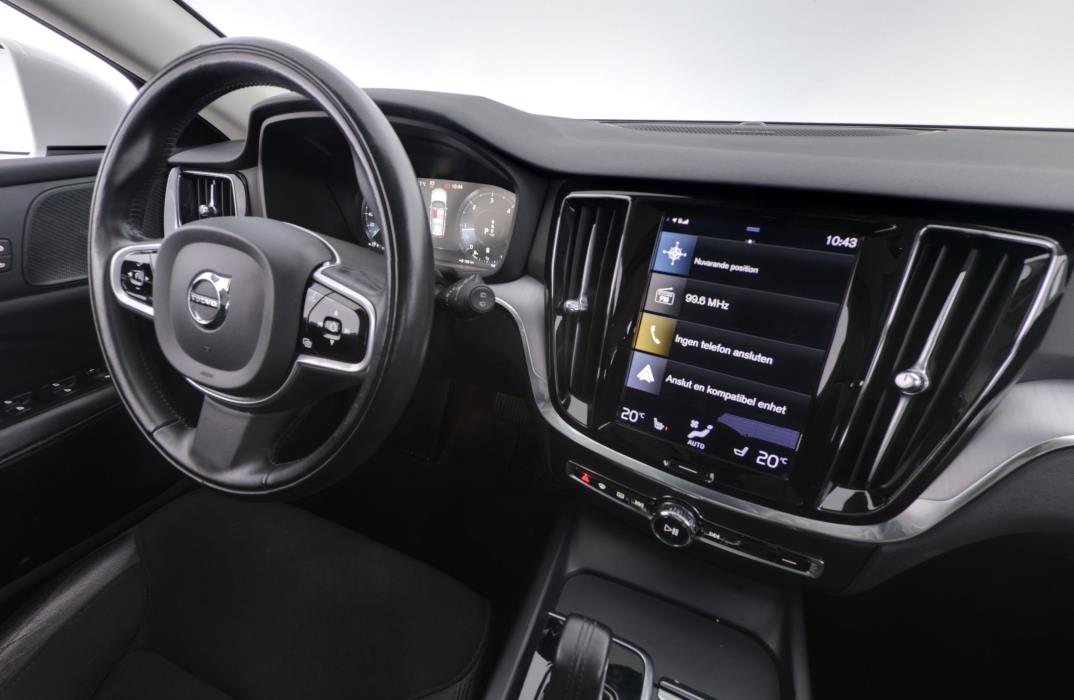 Volvo V60 Cross Country 2021