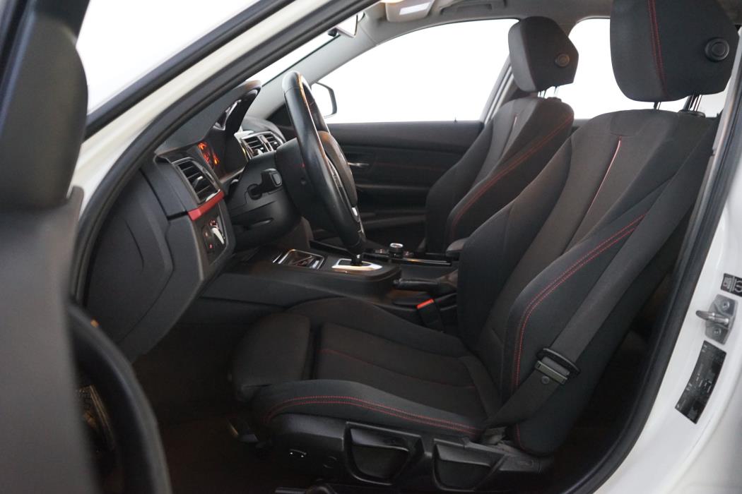 BMW 320 2014