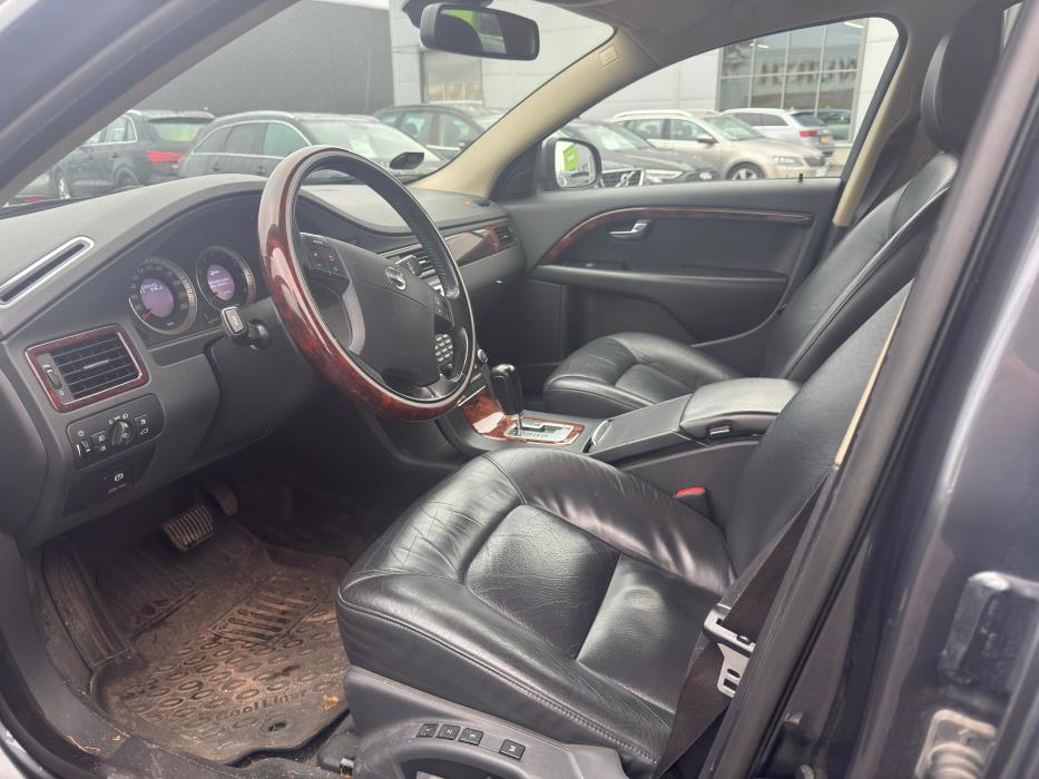 Volvo V70 2008