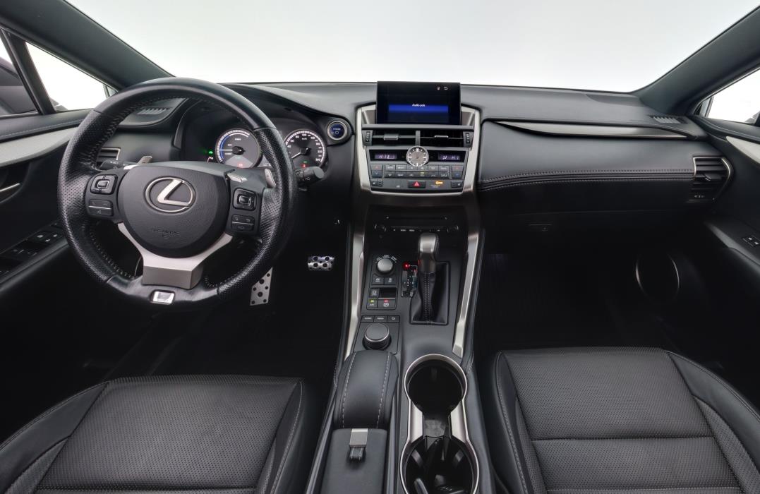 Lexus NX 2016