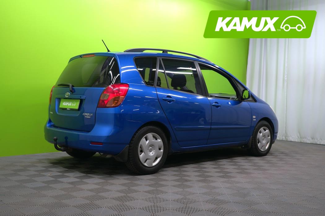Toyota Corolla Verso 2003