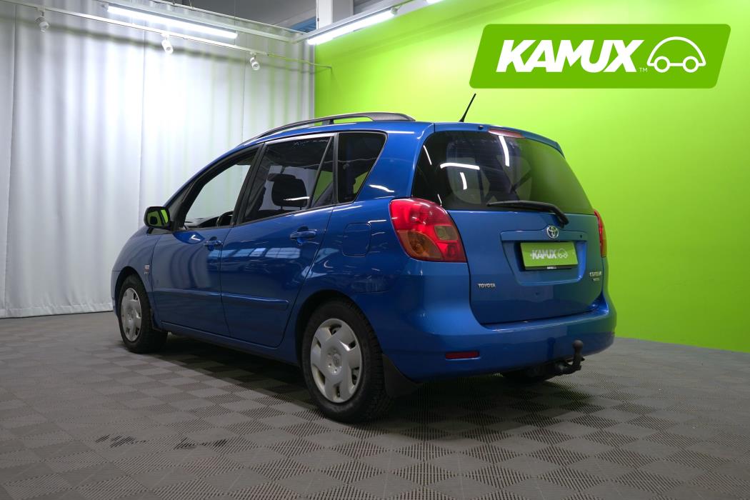 Toyota Corolla Verso 2003