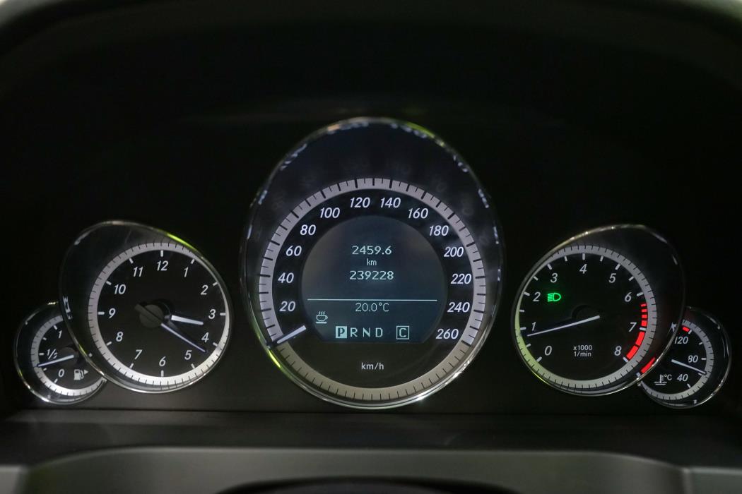 Mercedes-Benz E 2010